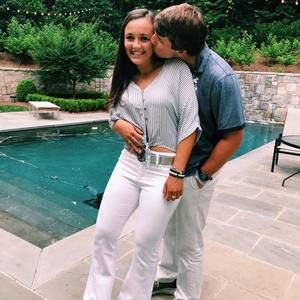 Meet your Posher, Allie